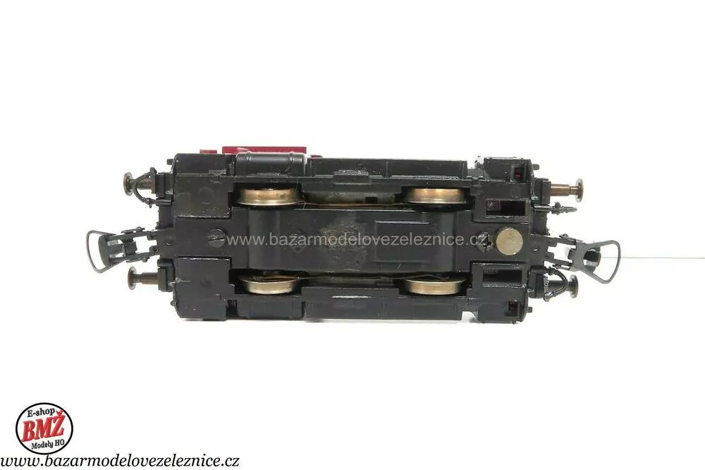 Roco -DC - Dieselová lokomotiva BR 333 142 DB - HO
