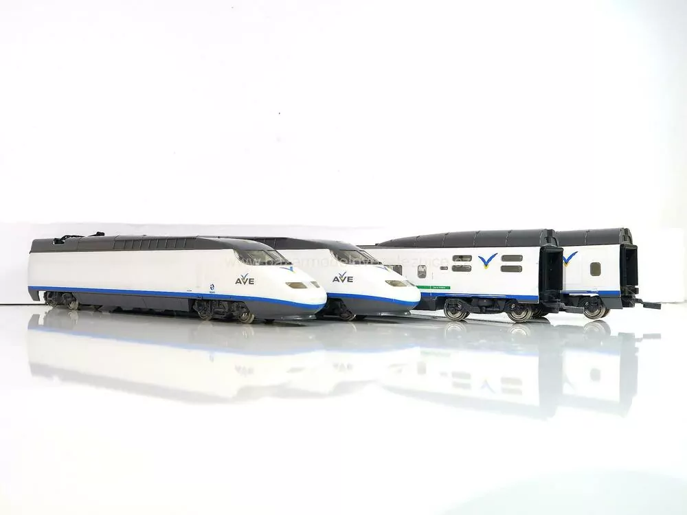 Mehano - DC - Elektrická souprava AVE Renfe 4 dílná - HO