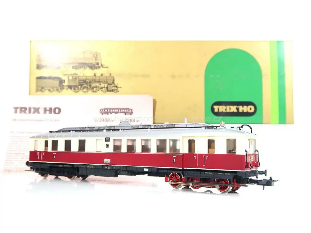 Trix - DC - Motorový vůz VT 858 DRG - HO