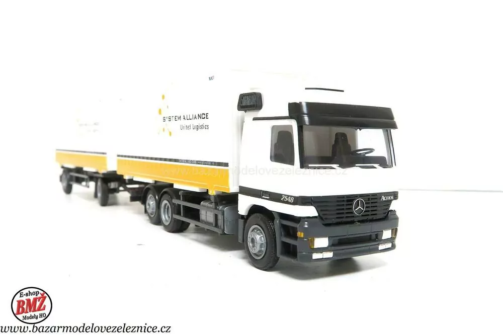 AWM - Mercedes s přívěsem - HO