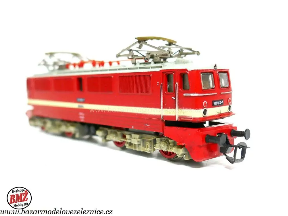 BTTB - Elektrická lokomotiva BR 211 018 DR - TT