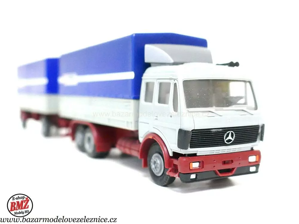 Herpa - Mercedes s přívěsem - HO