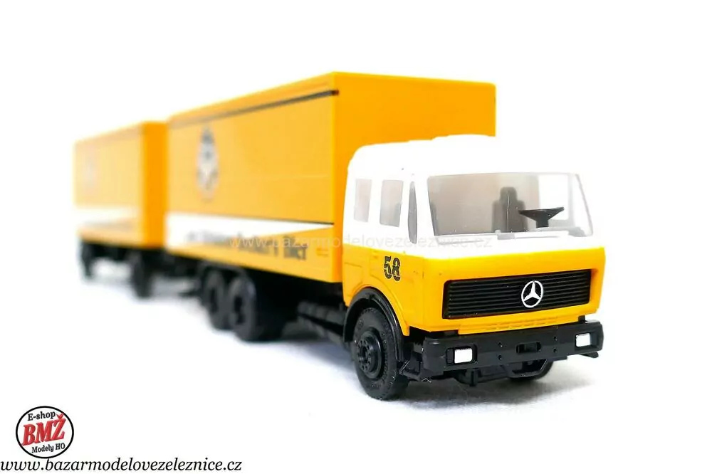 Herpa - Mercedes s přívěsem - HO
