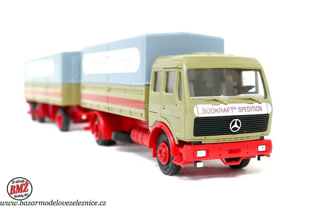 Herpa - Mercedes s přívěsem - HO