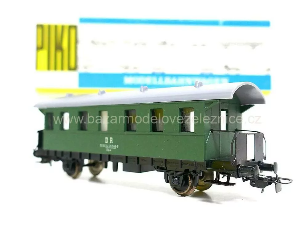 Piko DDR - Osobní vůz DR - HO