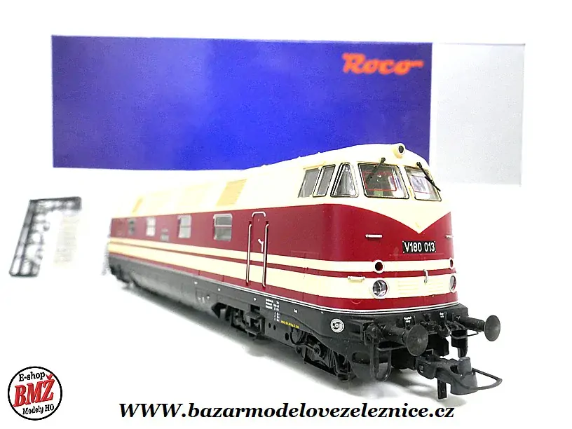 Roco - DSS - Dieselová lokomotiva V 180 013 DR - HO