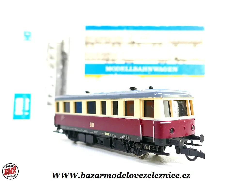 PIKO DDR - DC - Motorový vůz VT 135 DR - HO