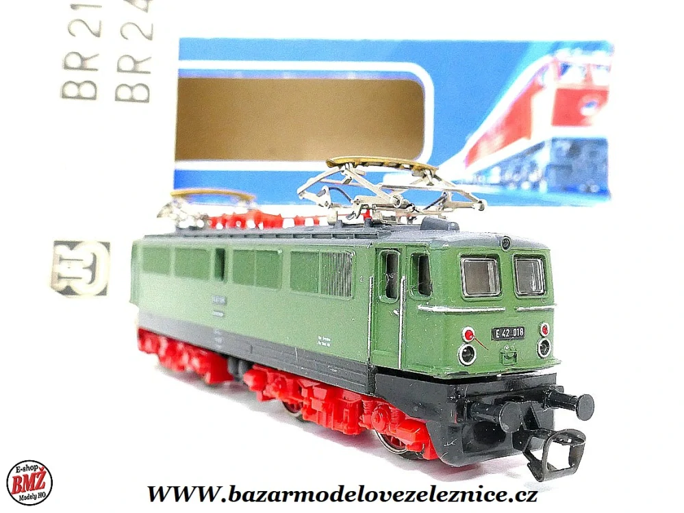 BTTB - Elektrická lokomotiva E 42 018 DR - TT