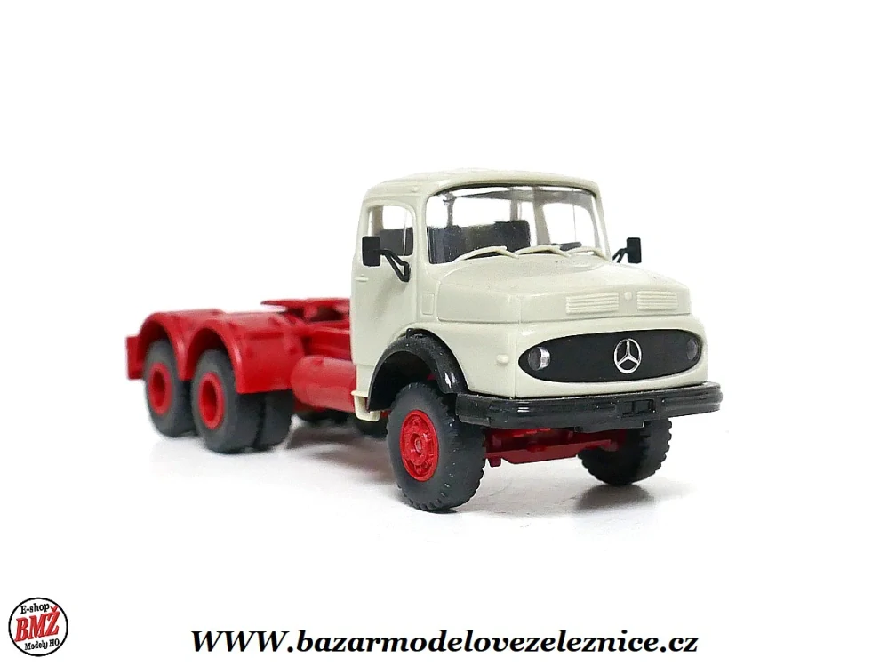 ? - Mercedes tahač - HO