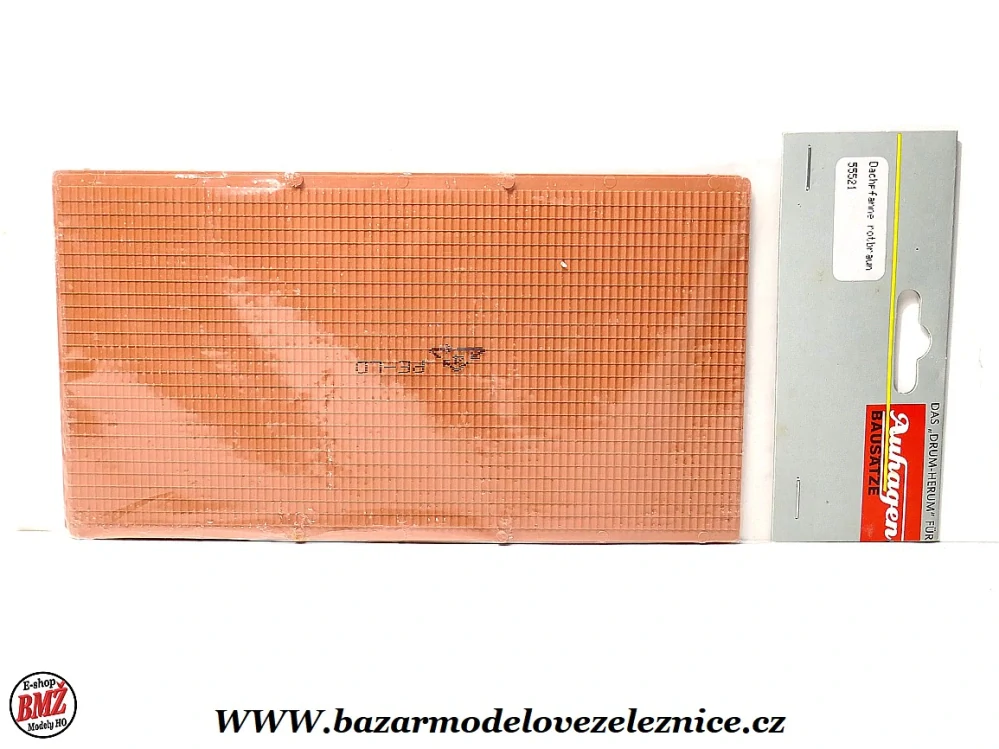 Auhagen -zeď se strukturou červených cihel 2 ks/bal / plast 10x20cm