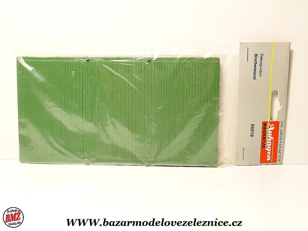 Auhagen -dřevo 2 ks/bal / plast 10x20cm