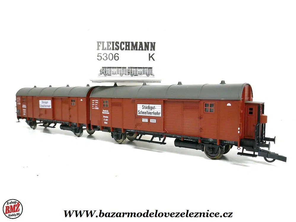 Fleischmann - Set 2 vozů krytých vozů DR - HO