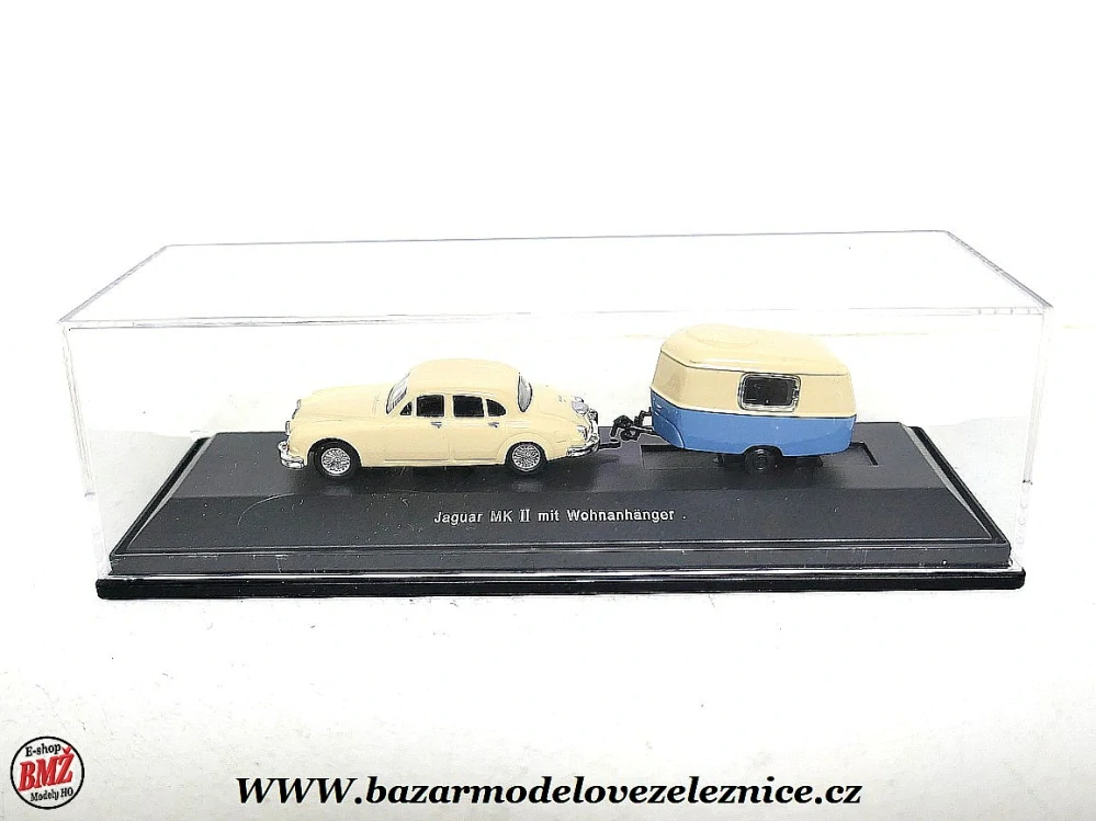 Schuco - ´jaguar MK II s karavenem - kovový model - HO