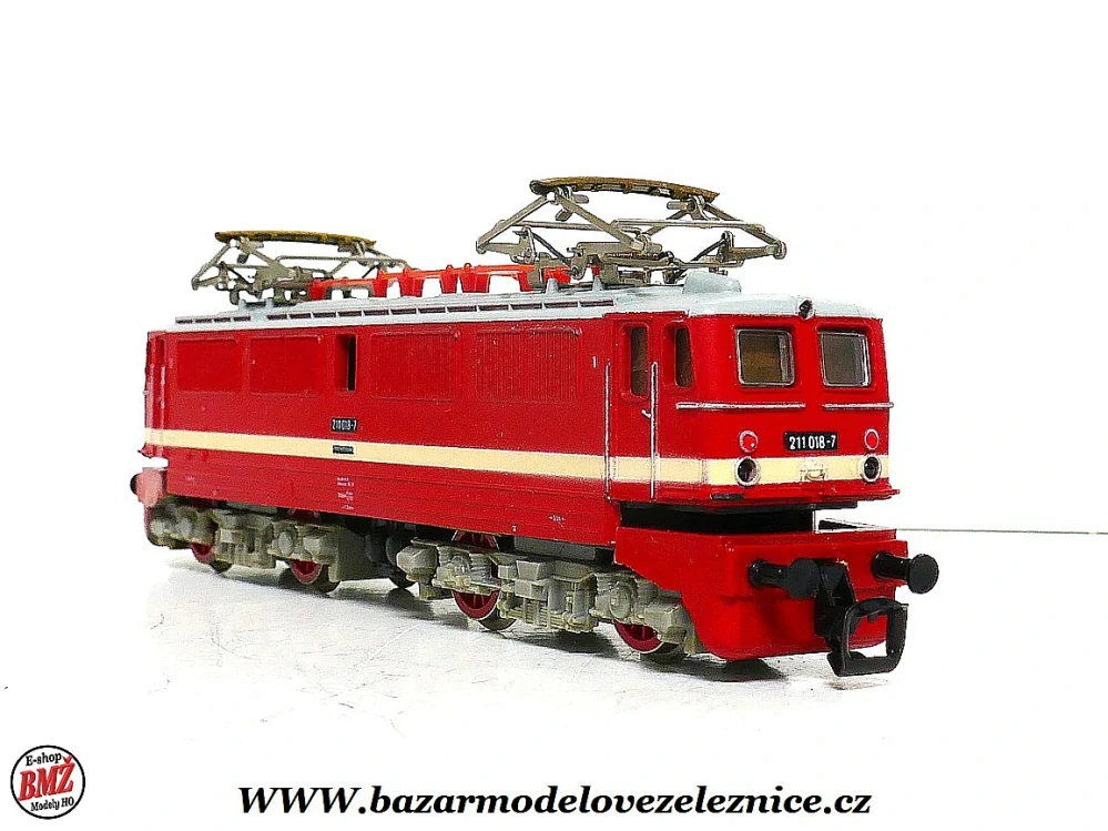 BTTB - Elektrická lokomotiva BR 211 018 DR - TT