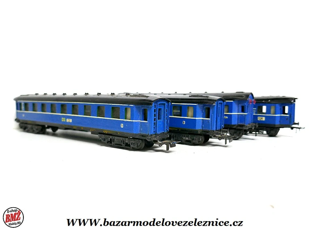 Piko DDR - Set 4 osobních vozů DR - HO