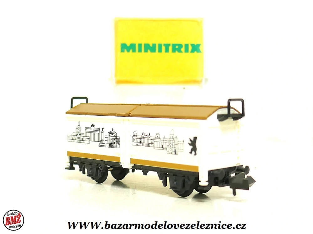 Minitrix - Krytý vůz výroční - N