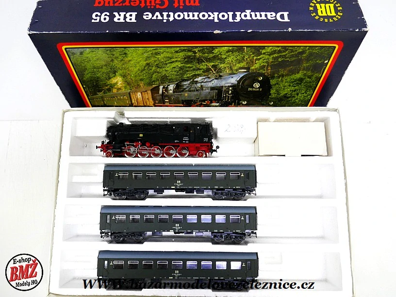 Piko DDR - DC - Set s BR 95 + 3 os. vozy - HO