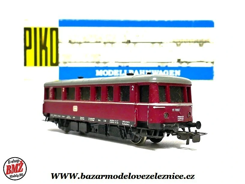 PIKO DDR - DC - Motorová vůz VT 135 DB - HO