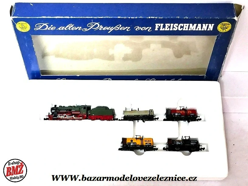 Fleischmann - Set s parní lokomotivou G8 + 4 cist vozy KPEV- N