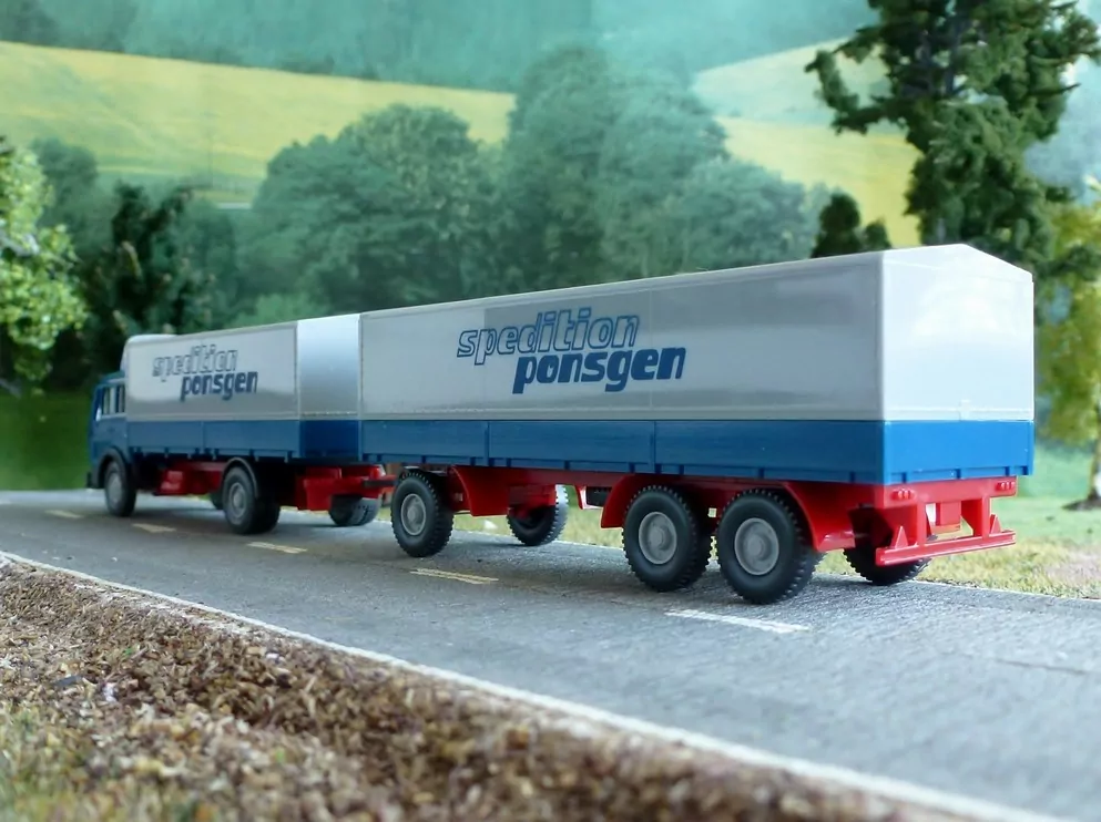 Wiking - Mercedes s přívěsem  -   HO