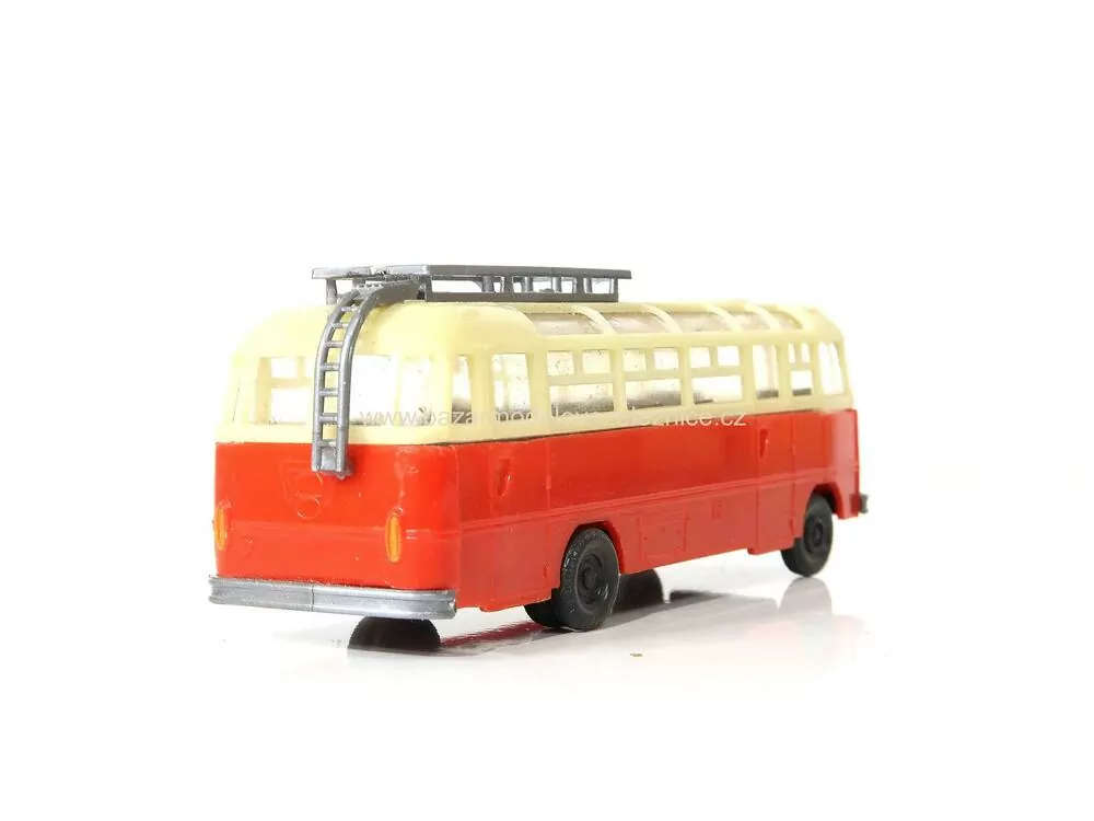 Espewe - Autobus Ikarus 311 - HO