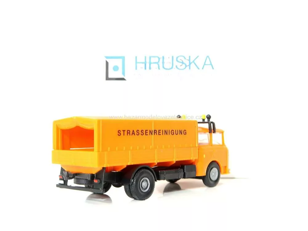 Hruska - ŠKODA plachta Technický - HO
