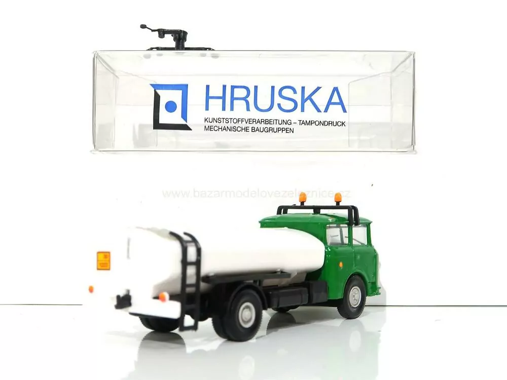 Hruska - ŠKODA cisterna kropička - HO