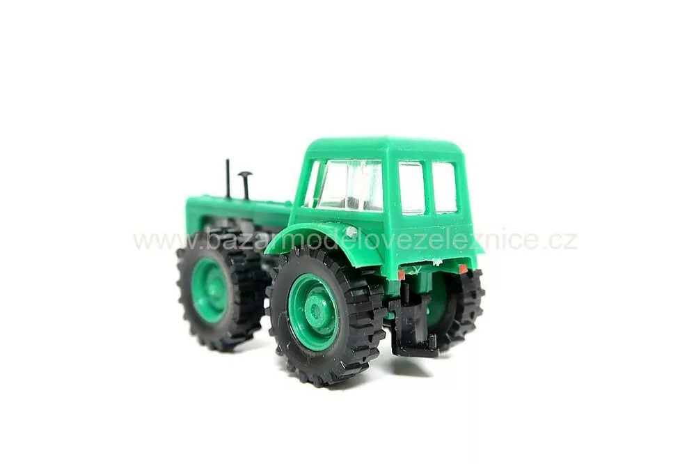 VEB - Traktor D 4 K - HO