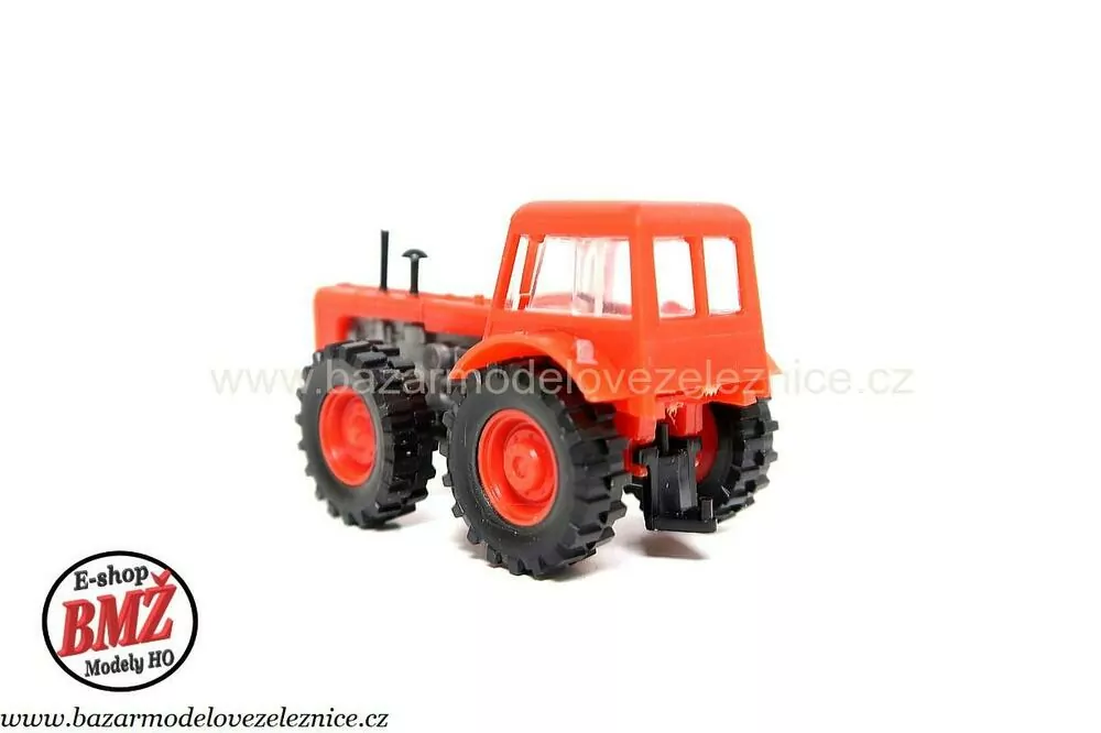 VEB - Traktor D 4 K - HO