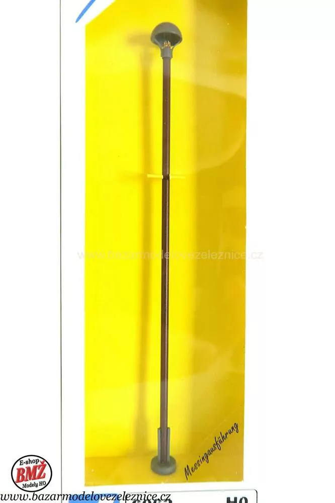 Wiessmann - lampa na dřevěném stožáru - HO