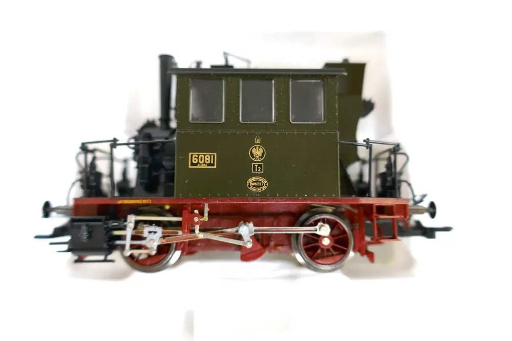 Trix - DC - Set Glaskasten + 4 nákl. vozy K.P.E.V. - HO