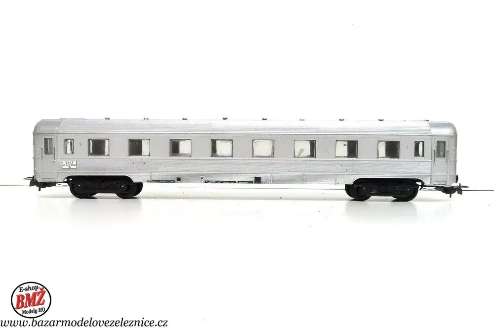 Piko DDR - Osobní vůz SNCF 1 Tř. - HO