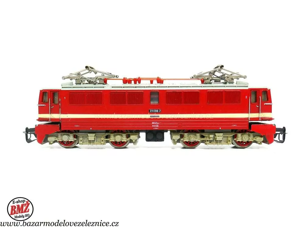 BTTB - Elektrická lokomotiva BR 211 018 DR - TT