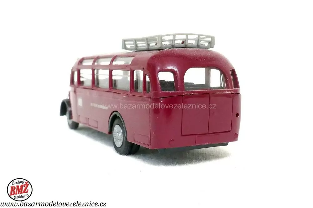 Praline - Bus Mercedes - HO