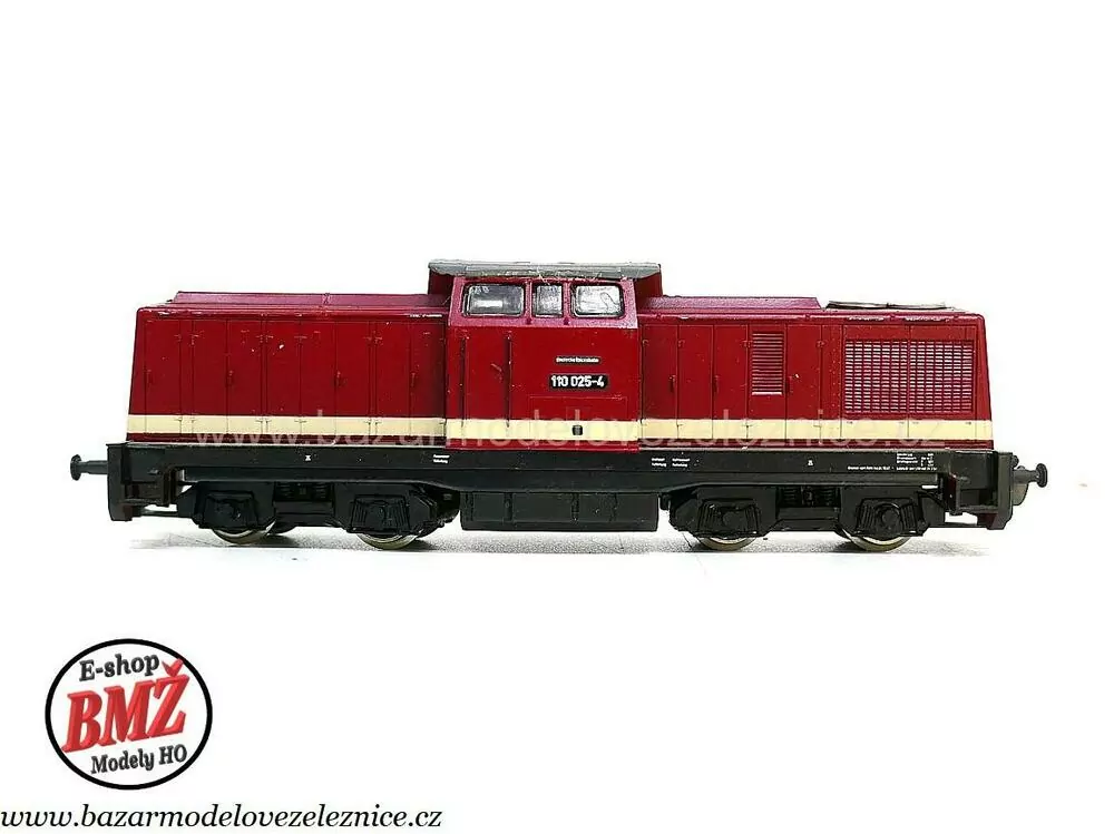 PIKO DDR - DC  - Dieselová lokomotiva BR 110 025  DR - HO