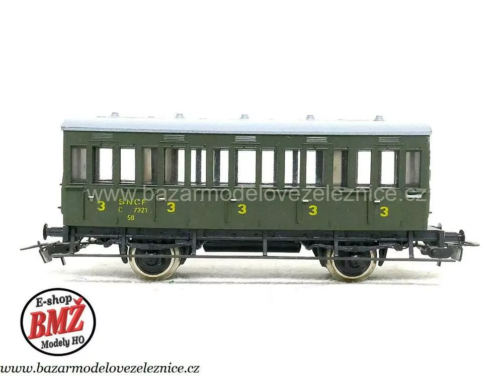 Piko DDR - Osobní vůz SNCF - HO