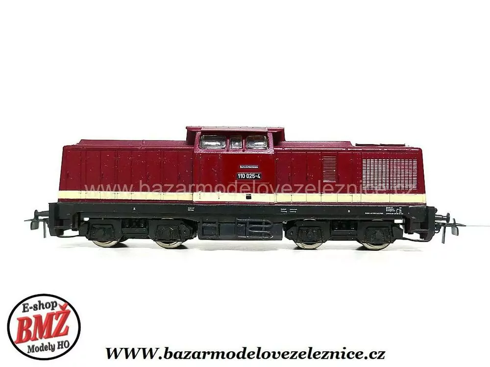 PIKO DDR - DC  - Dieselová lokomotiva BR 110 025  DR - HO
