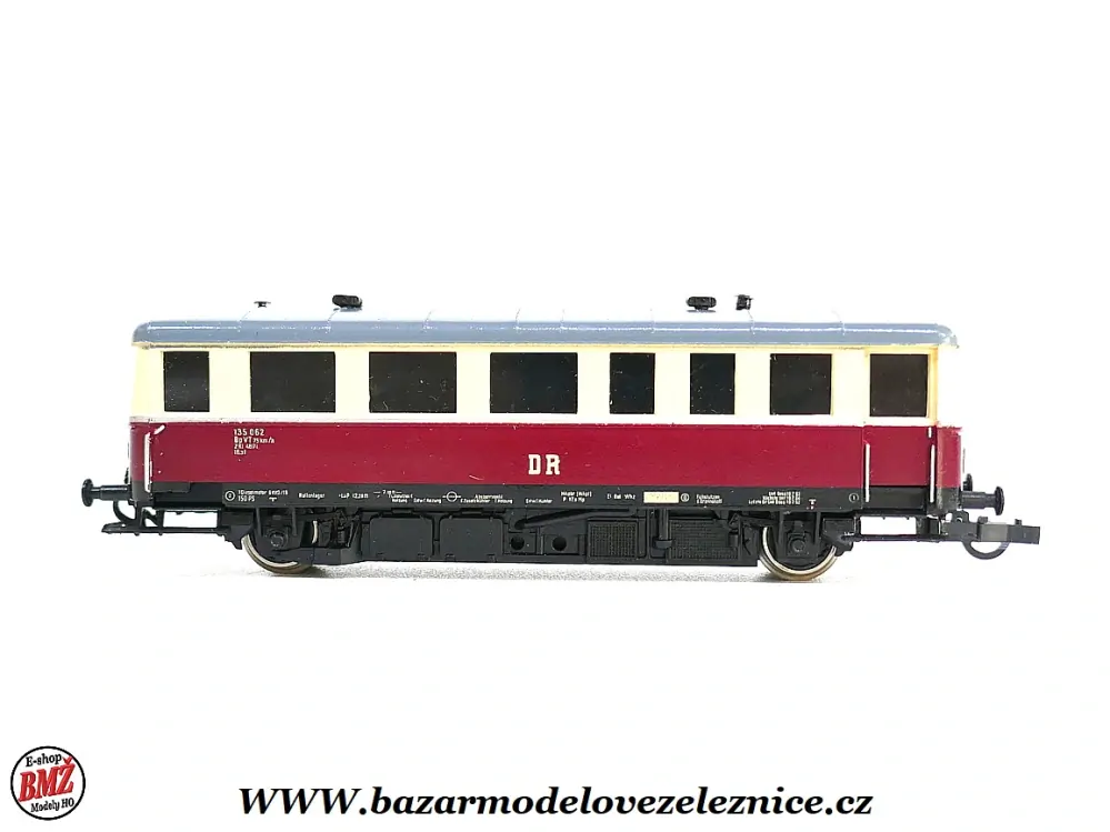 PIKO DDR - DC - Motorový vůz VT 135 DR - HO