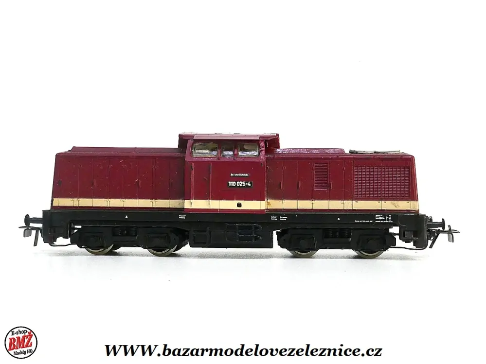 PIKO DDR - DC  - Dieselová lokomotiva BR 110 025  DR - HO