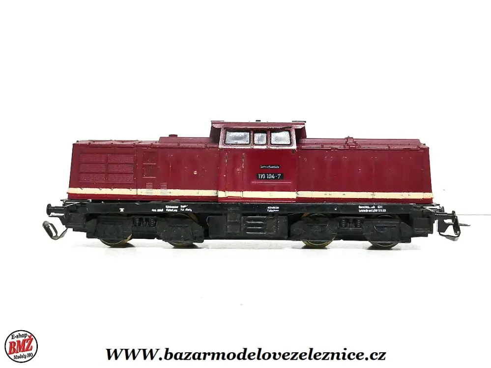 BTTB - Dieselová lokomotiva BR 110 104 DR - TT