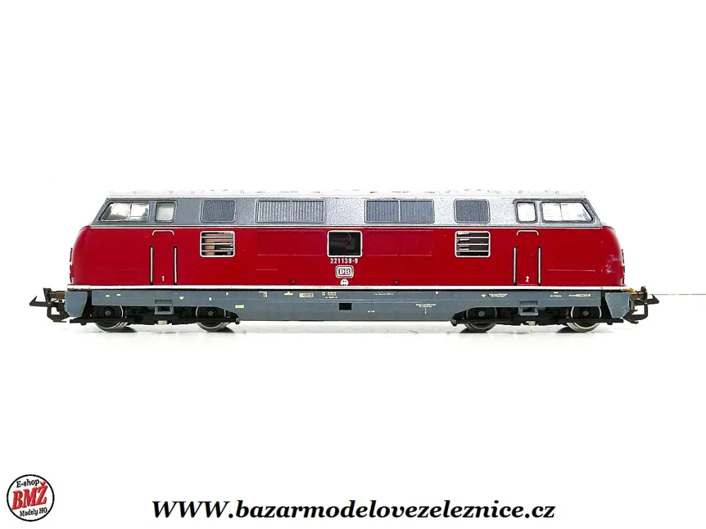 BTTB - Dieselová lokomotiva BR 221 139 DB - TT