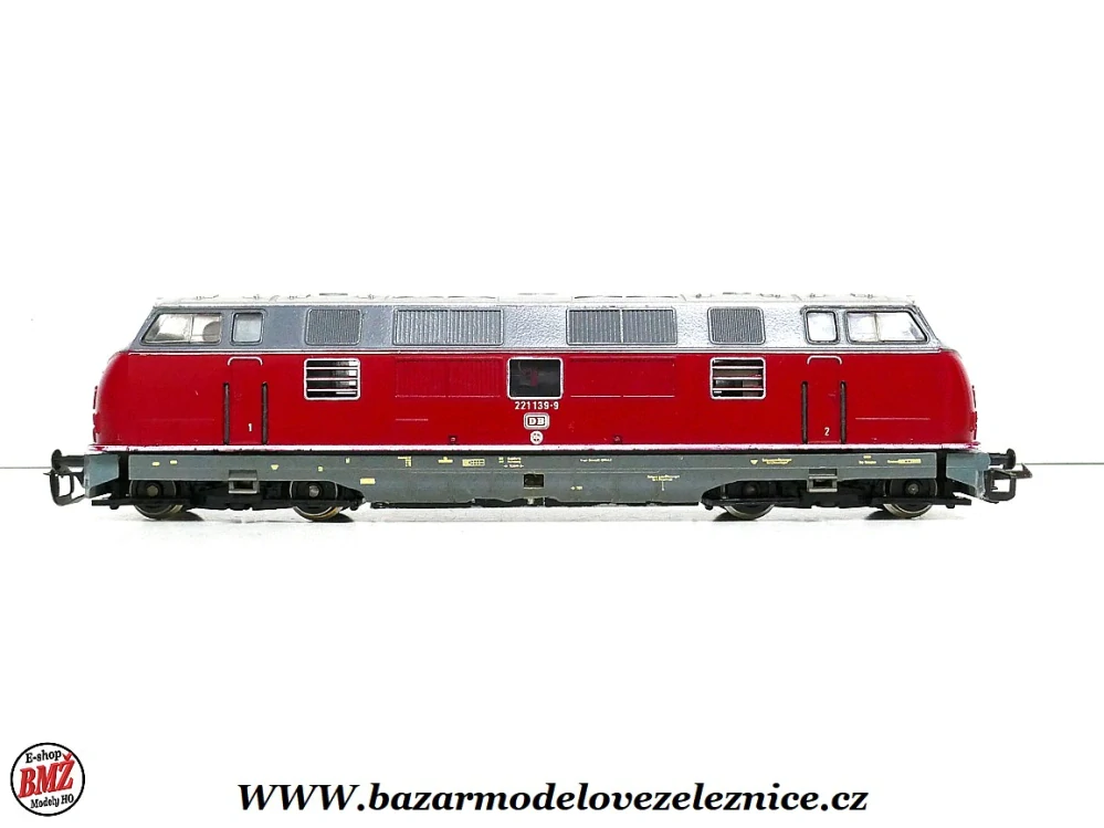 BTTB - Dieselová lokomotiva BR 221 139 DB - TT