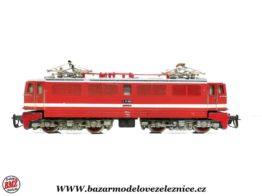 BTTB - Elektrická lokomotiva E 11 022 DR - TT