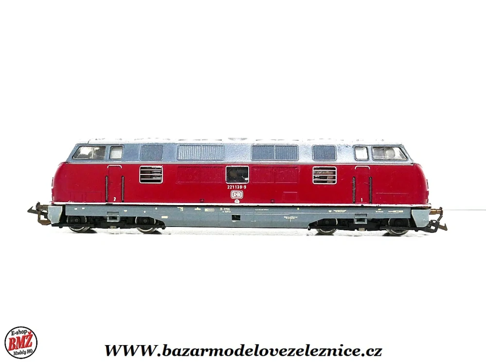 BTTB - Dieselová lokomotiva BR 221 139 DB - TT
