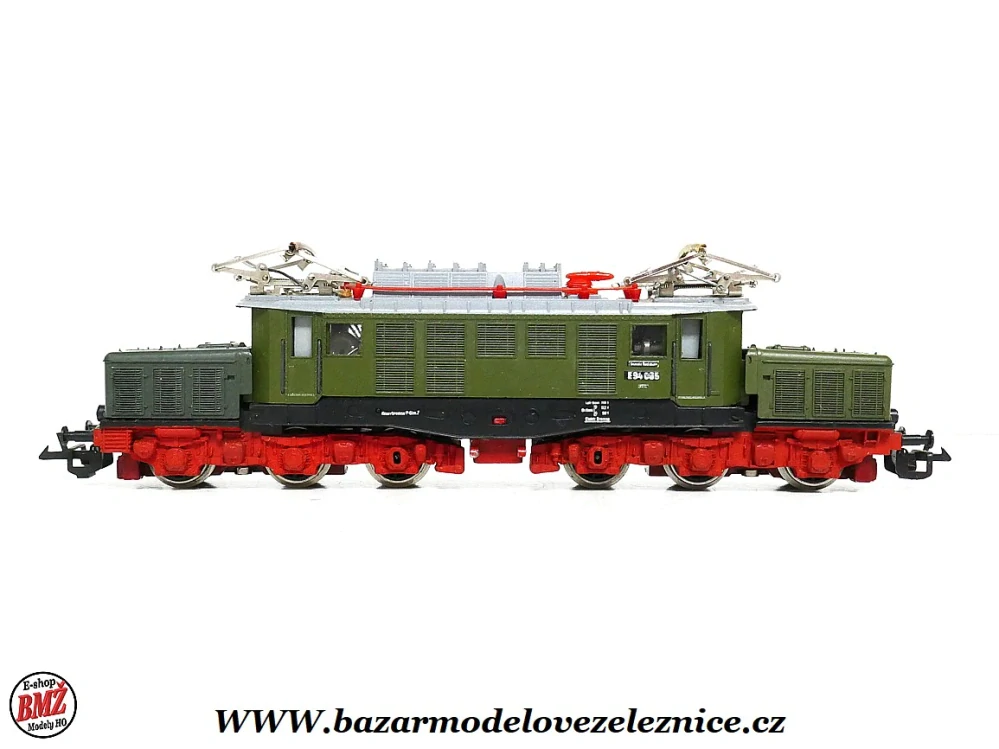 BTTB - Elektrická lokomotiva E 94 065 DR - TT