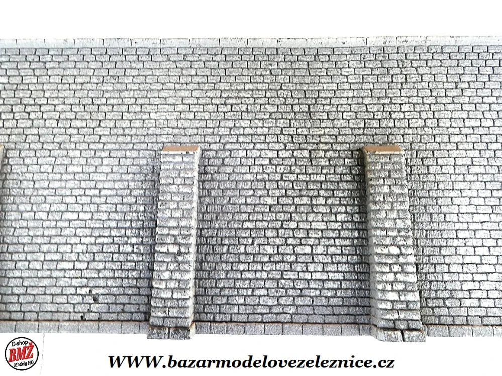 Noch - Tvrzená pěna - zeď kamenné kvádry opěrná 335x125mm - HO