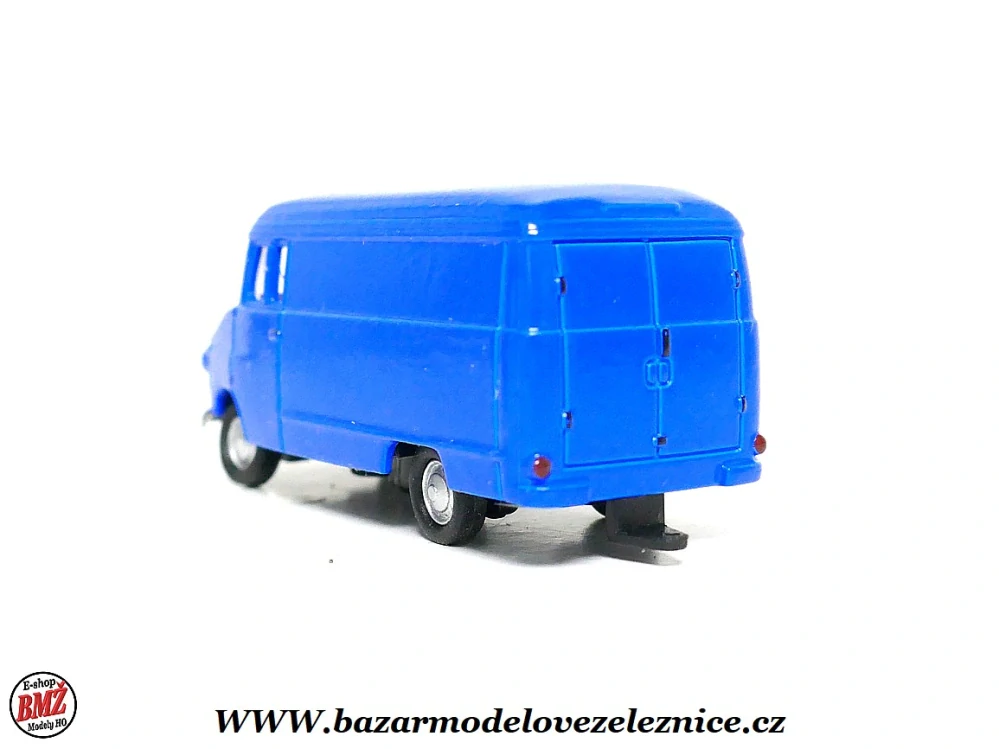 ? - Ford - kovový model - HO