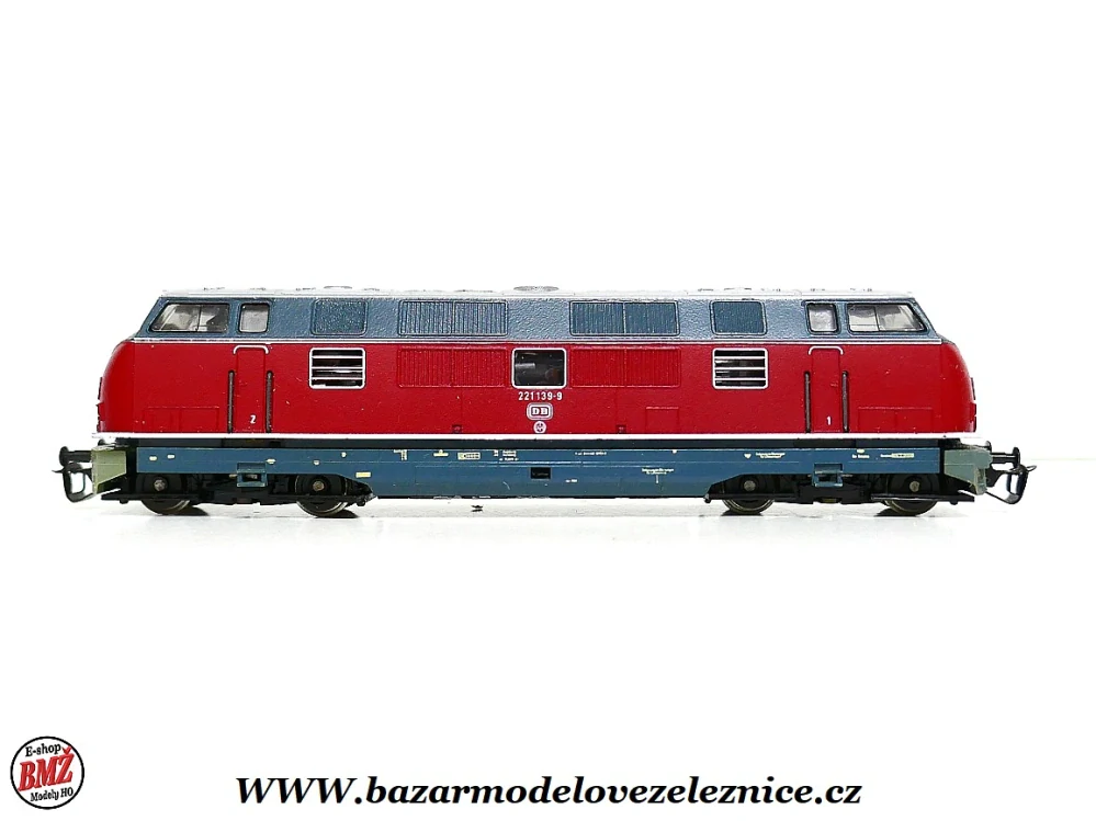 BTTB - Dieselová lokomotiva BR 221 139 DB - TT