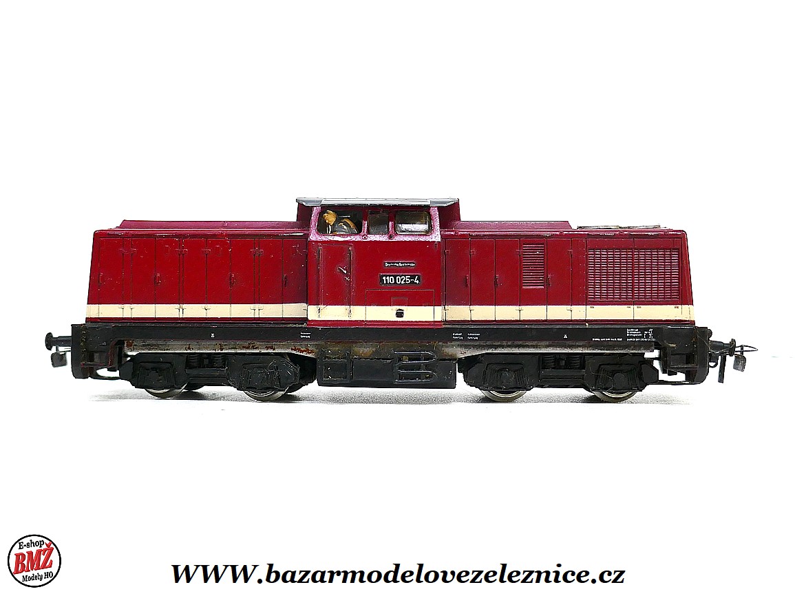 PIKO DDR - DC - Dieselová lokomotiva BR 110 025 DR - HO