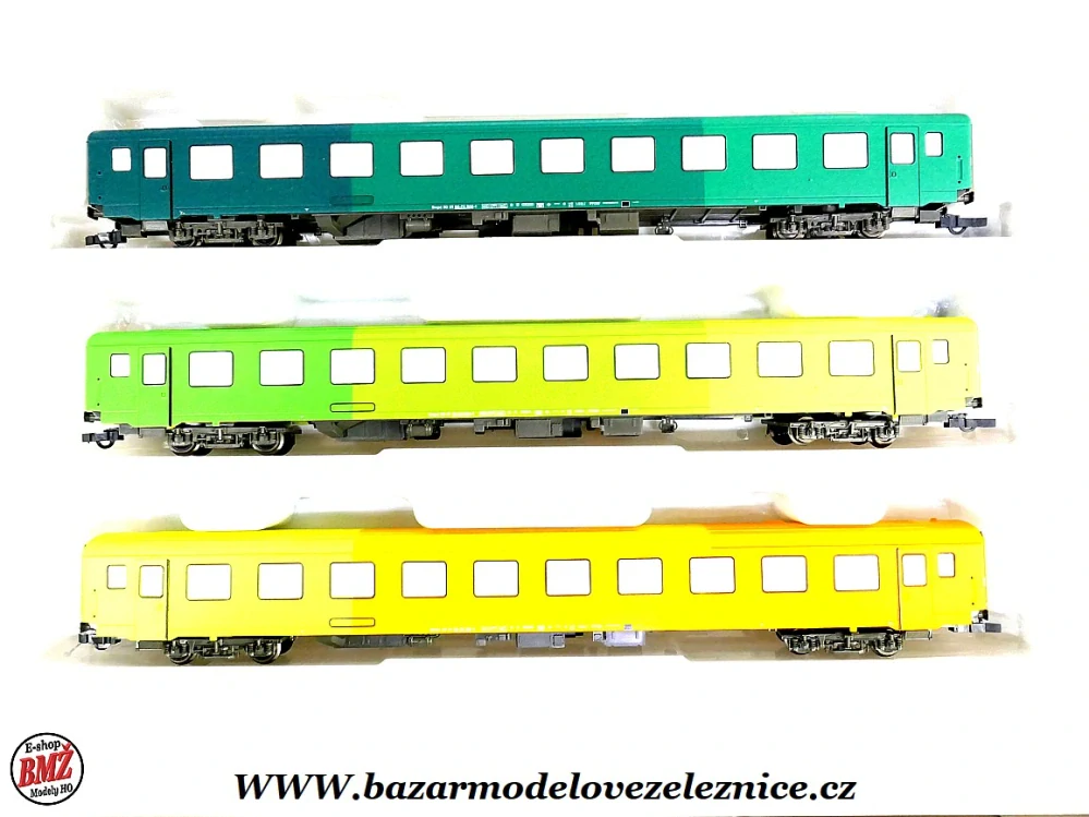 Roco - set 3 osobních vozů OBB - HO